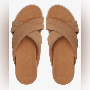 NWT Roxy Tan Platform Cross Strap Veria Suede Comfort Platform Boho Sandals | 7
